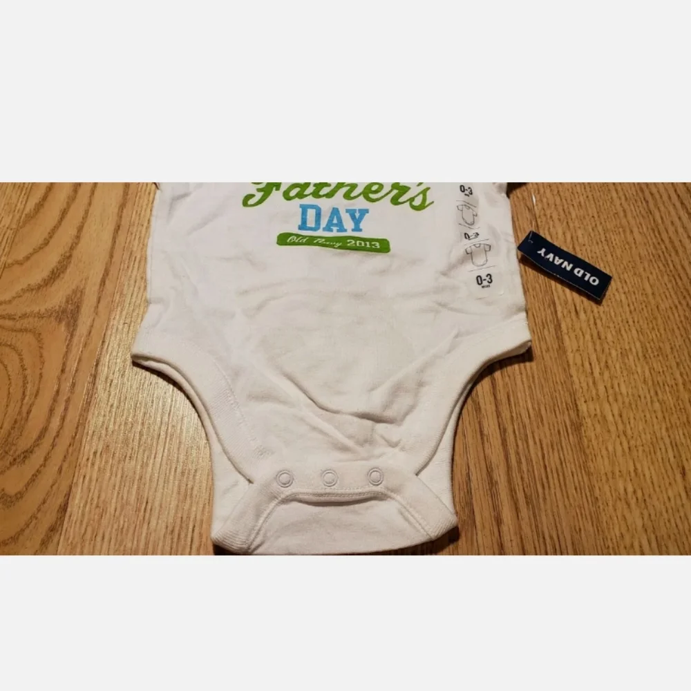 Old Navy Boys Bodysuit Size: 0-3 Months Happy Fathers Day
